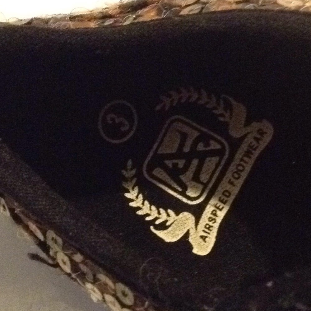 Shoes - Picture 5 of 5